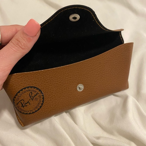Ray Ban Case - Picture 2 of 3